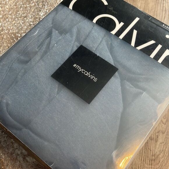 Calvin Klein Body Flat Sheet-INDIGO-Queen - Picture 3 of 3